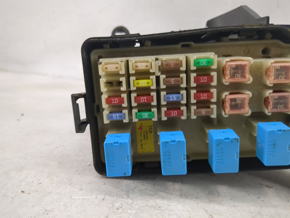 2004-2006 Toyota Camry Fusebox Fuse Box Panel Relay Module P/N:82720-06070 82730-06210, 82670-33050 Fits Fits 2004 2005 2006