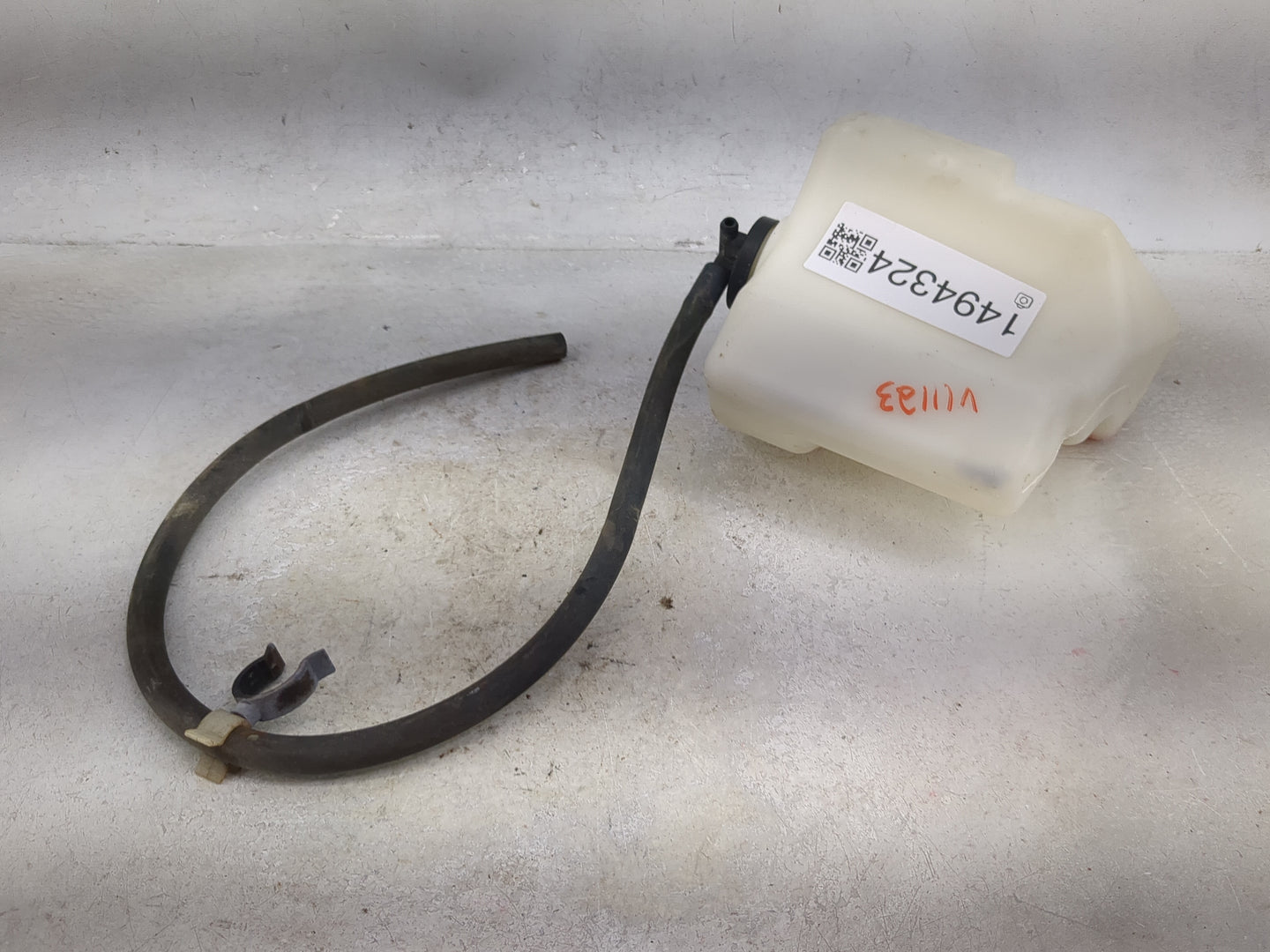 2004-2006 Toyota Camry Radiator Coolant Overflow Expansion Tank Bottle 1494324 - Oemusedautoparts1.com