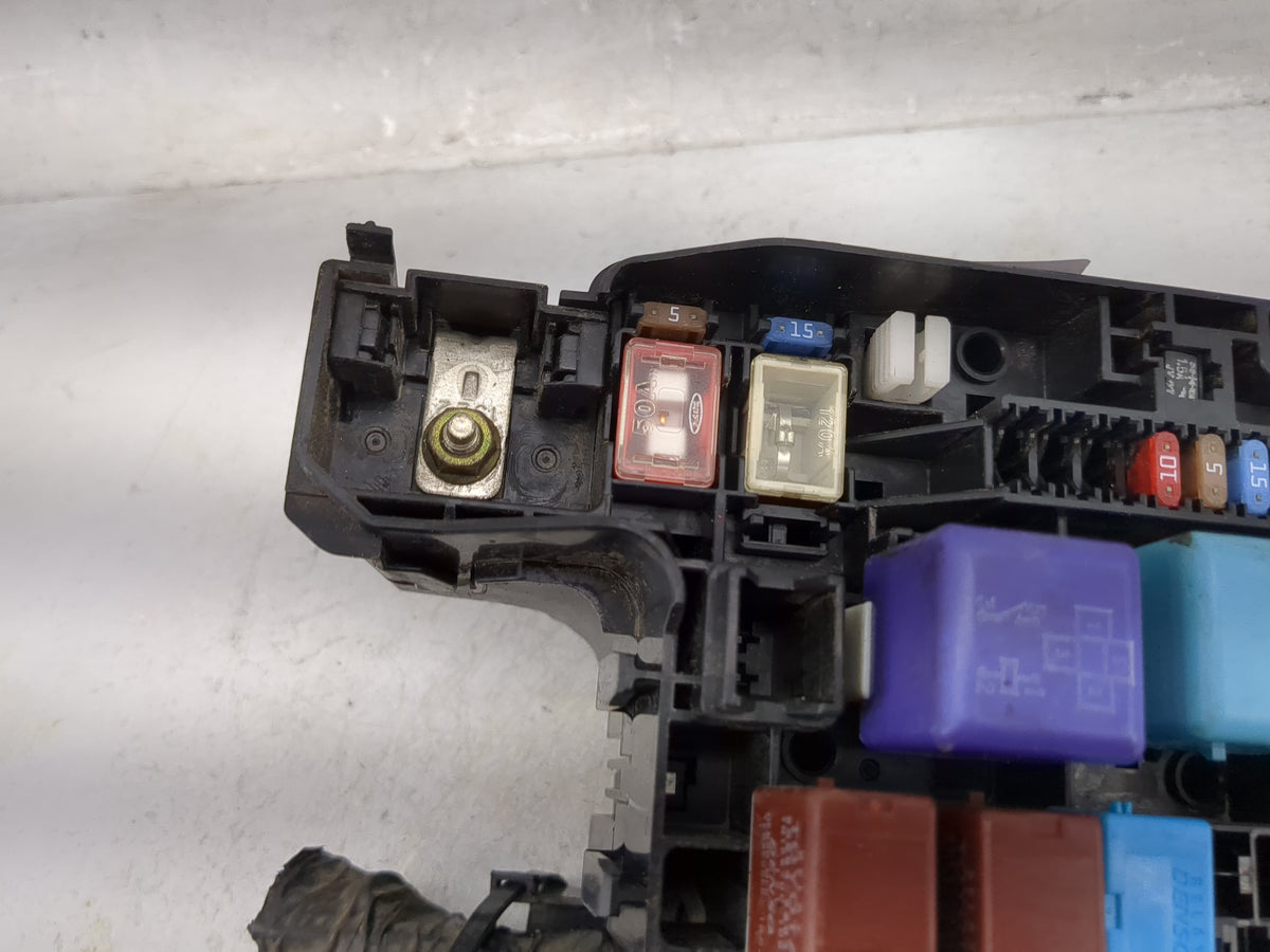 2004-2006 Toyota Camry Fusebox Fuse Box Panel Relay Module P/N:90084-98032 TN156700-1062 Fits Fits 2004 2005 2006 OEM Used A