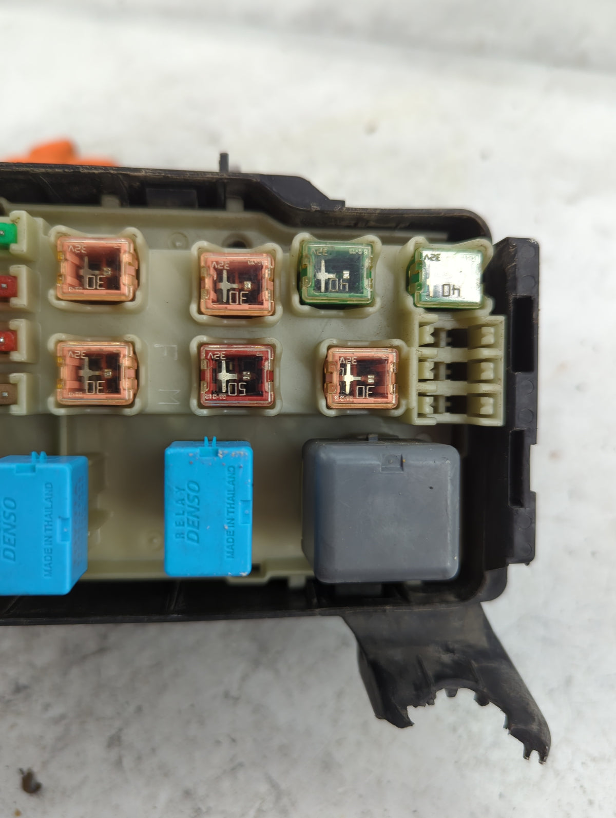 2004-2006 Toyota Camry Fusebox Fuse Box Panel Relay Module Fits Fits 2004 2005 2006 OEM Used Auto Parts - Oemusedautoparts1.
