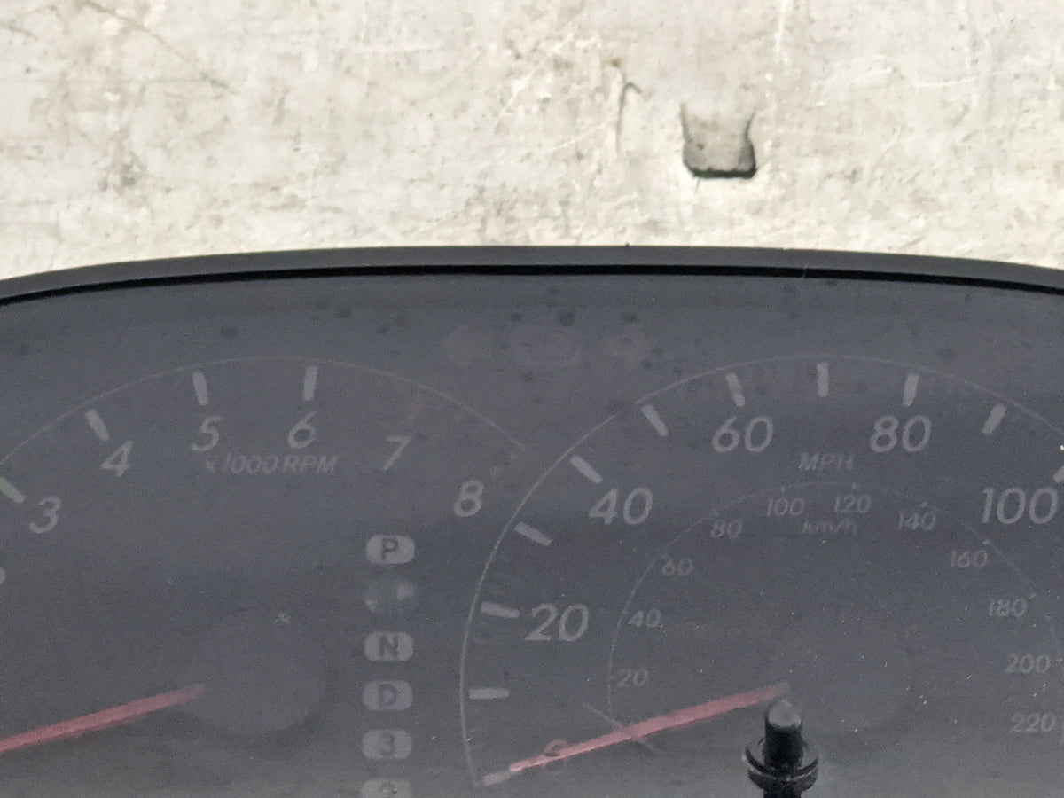 2005-2006 Toyota Camry Instrument Cluster Speedometer Gauges P/N:83800-06C10-00 TN257420-7112 Miles:119K Fits Fits 2005 2006