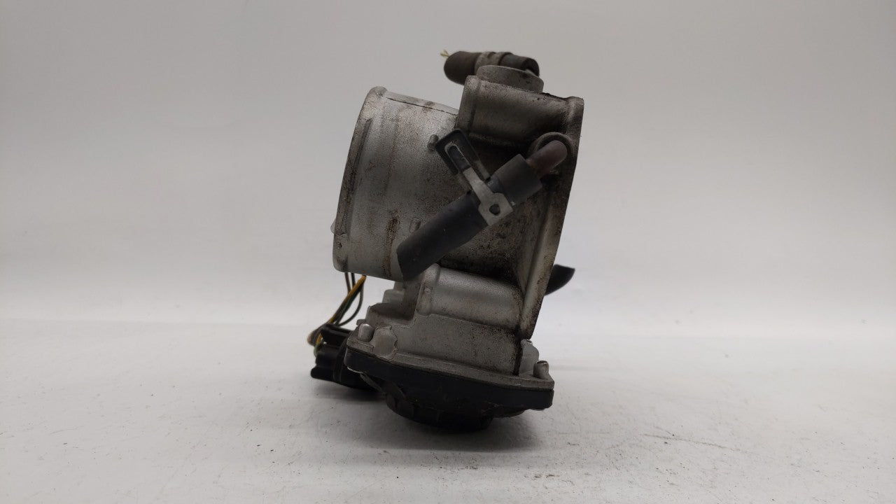 2004-2006 Toyota Camry Throttle Body P/N:22030-28060 22030-0H020 Fits Fits 2004 2005 2006 2007 OEM Used Auto Parts - Oemused