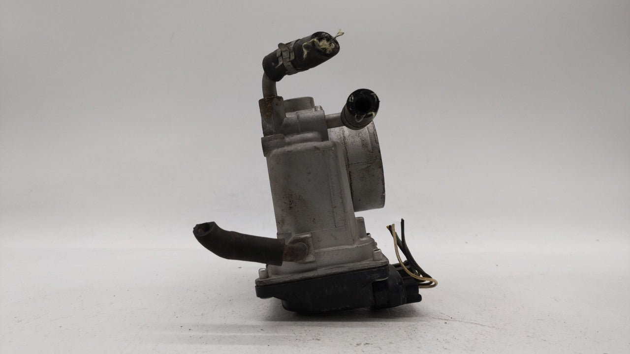 2004-2006 Toyota Camry Throttle Body P/N:22030-28060 22030-0H020 Fits Fits 2004 2005 2006 2007 OEM Used Auto Parts - Oemused