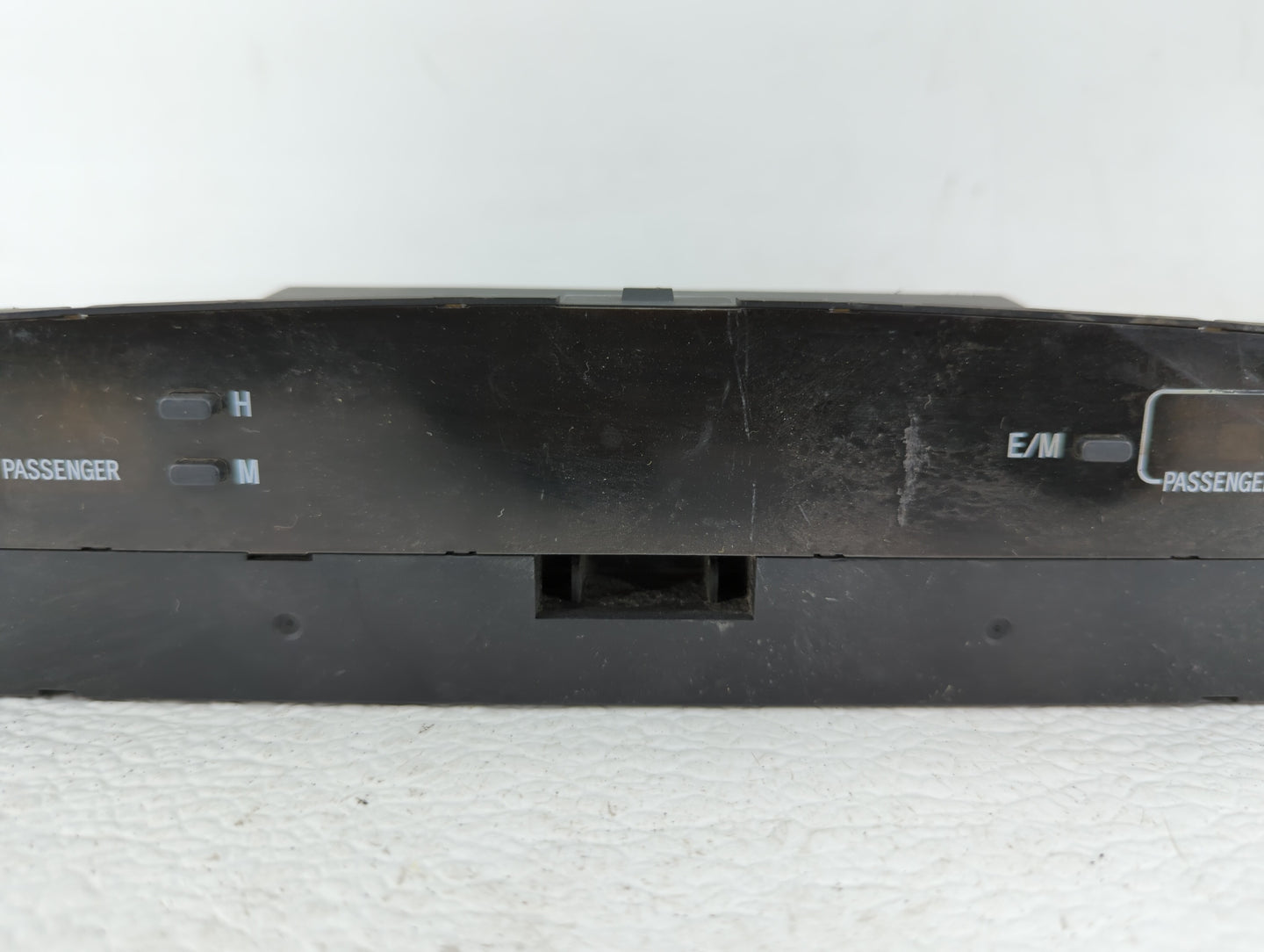 2005 Toyota Camry Toyota Camry Dash Digital Clock Display Assembly - Oemusedautoparts1.com
