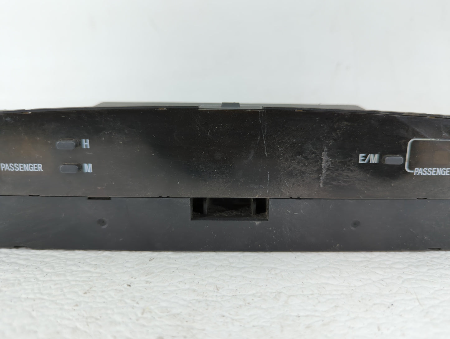 2005 Toyota Camry Toyota Camry Dash Digital Clock Display Assembly - Oemusedautoparts1.com