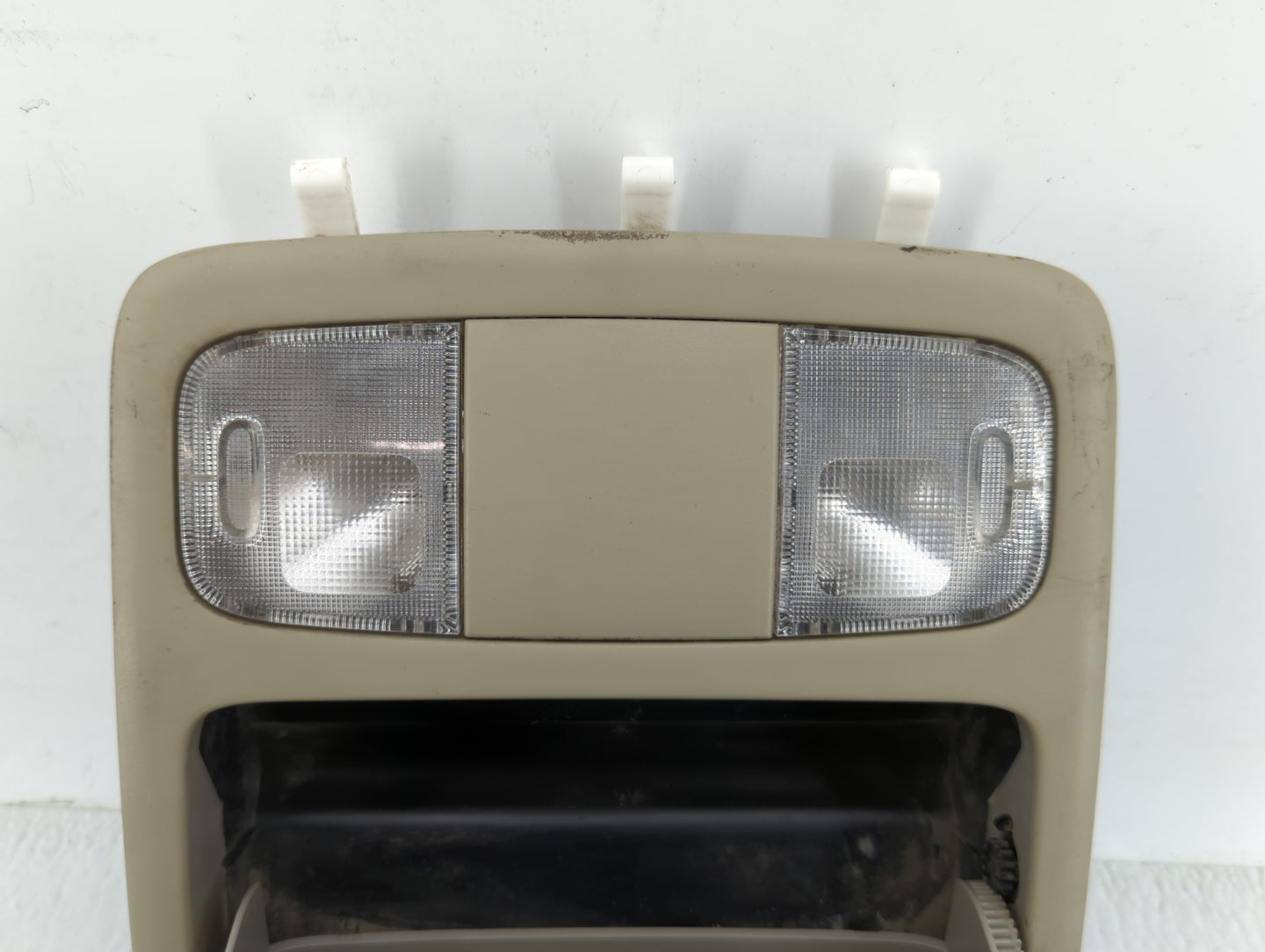 2005 Toyota Camry Overhead Roof Console - Oemusedautoparts1.com
