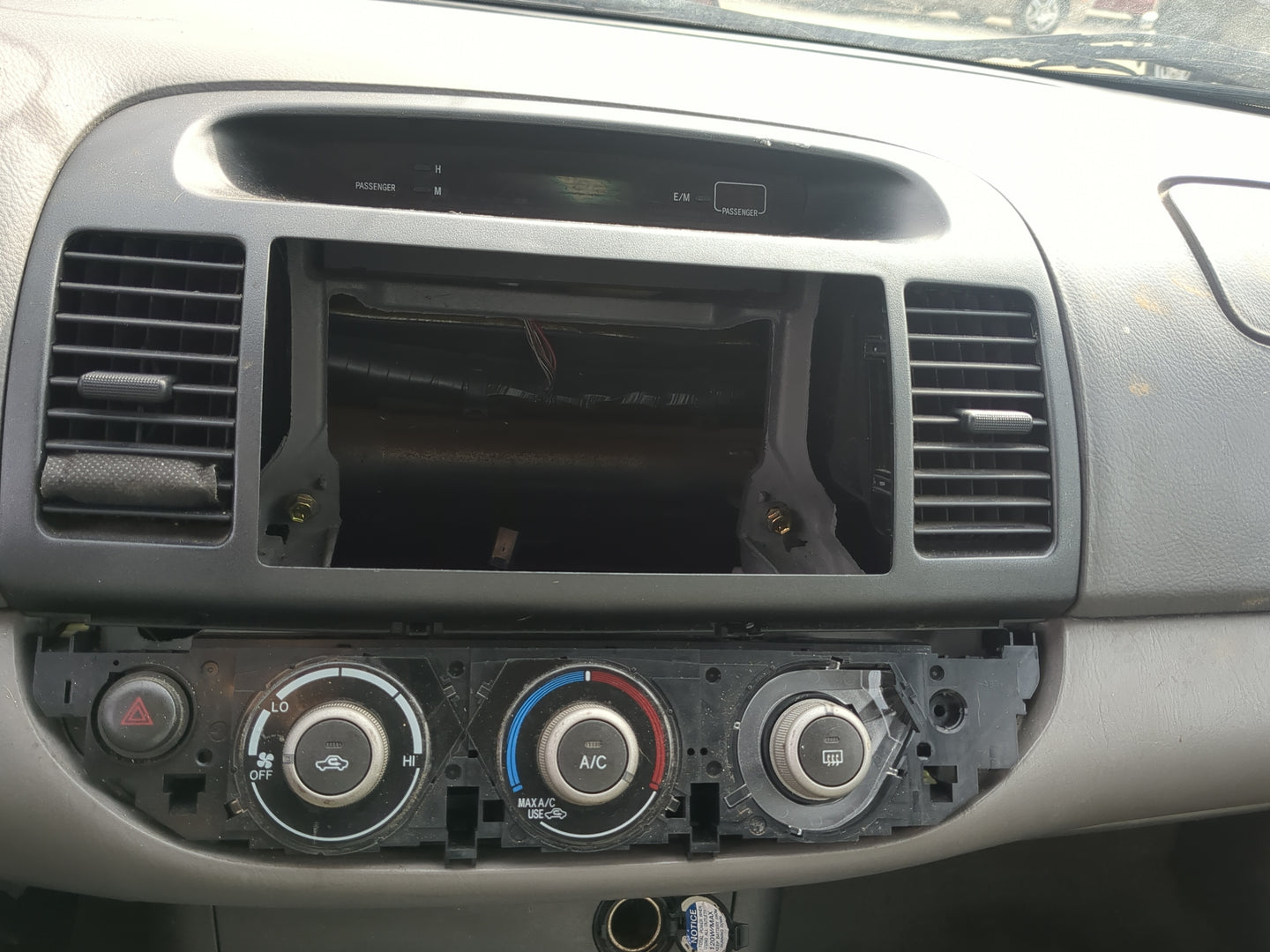 2005-2006 Toyota Camry Radio AM FM Cd Player Receiver Replacement Fits Fits 2005 2006 OEM Used Auto Parts - Oemusedautoparts