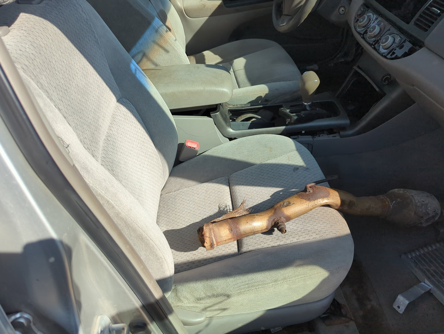 2004-2006 Toyota Camry Passenger Front Seat Oem 5004915 - Oemusedautoparts1.com