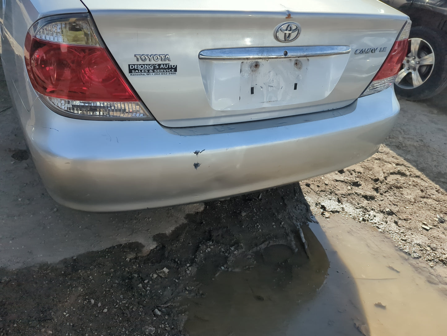 2002-2006 Toyota Camry Rear Bumper Assembly Oem - Oemusedautoparts1.com