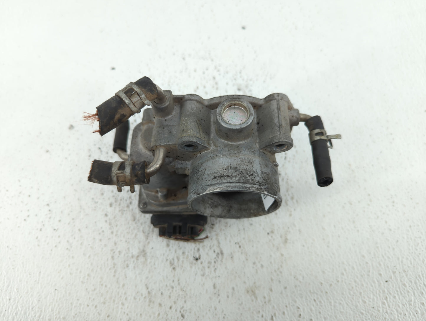 2004-2006 Toyota Camry Throttle Body P/N:22030-0H020, 22030-28070, 22030-0H021, 22030-28060 Fits Fits 2004 2005 2006 2007 OE