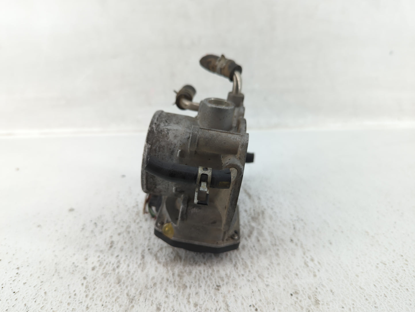 2004-2006 Toyota Camry Throttle Body P/N:22030-0H020, 22030-28070, 22030-0H021, 22030-28060 Fits Fits 2004 2005 2006 2007 OE