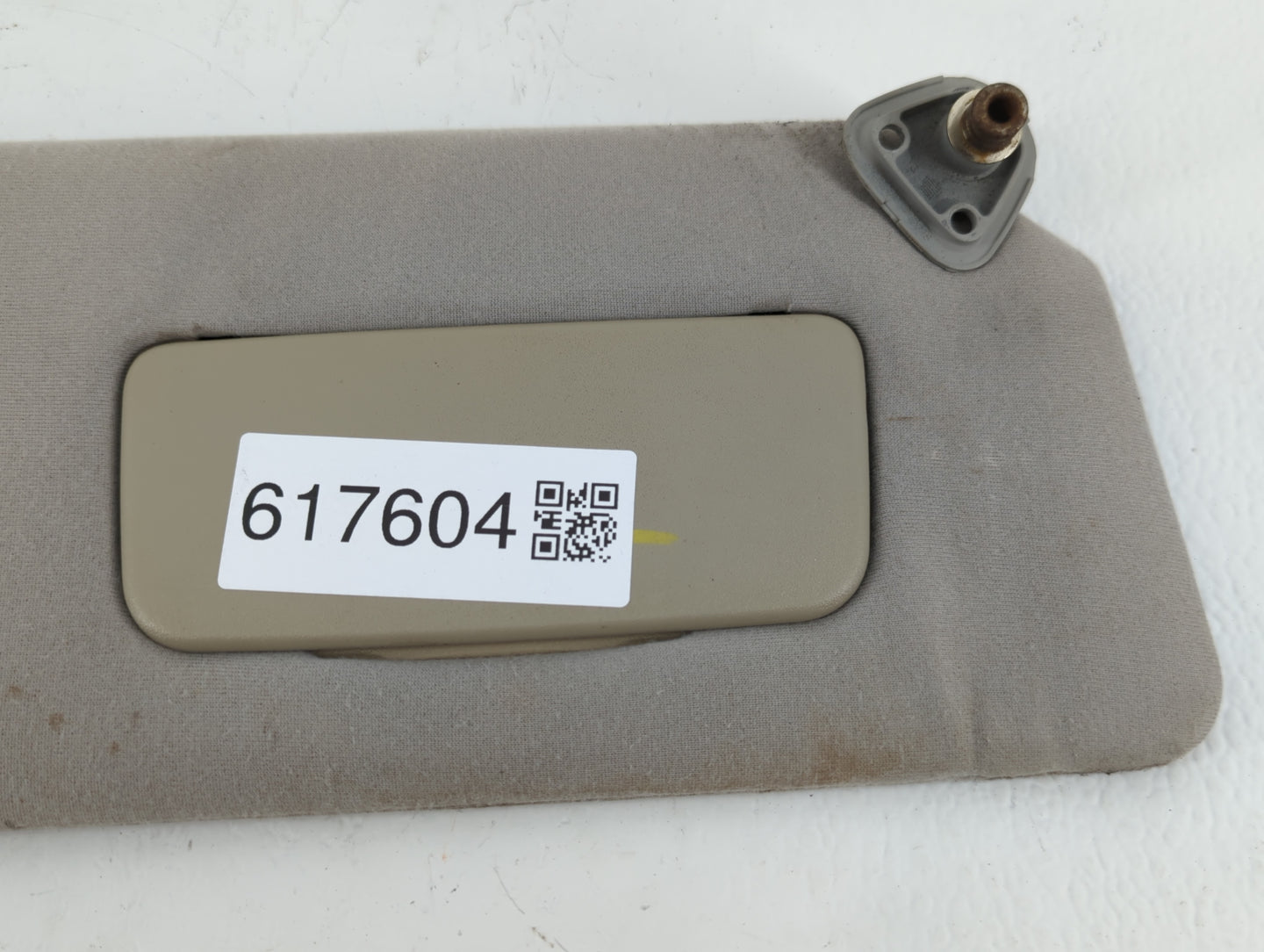 2002-2006 Toyota Camry Sun Visor Shade Replacement Passenger Right Mirror Fits Fits 2002 2003 2004 2005 2006 OEM Used Auto P