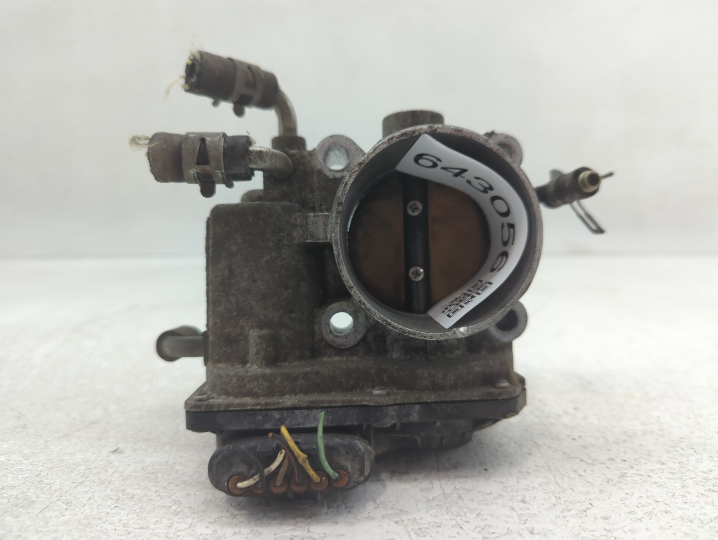2004-2006 Toyota Camry Throttle Body P/N:22030-0H020 Fits Fits 2004 2005 2006 2007 OEM Used Auto Parts - Oemusedautoparts1.c