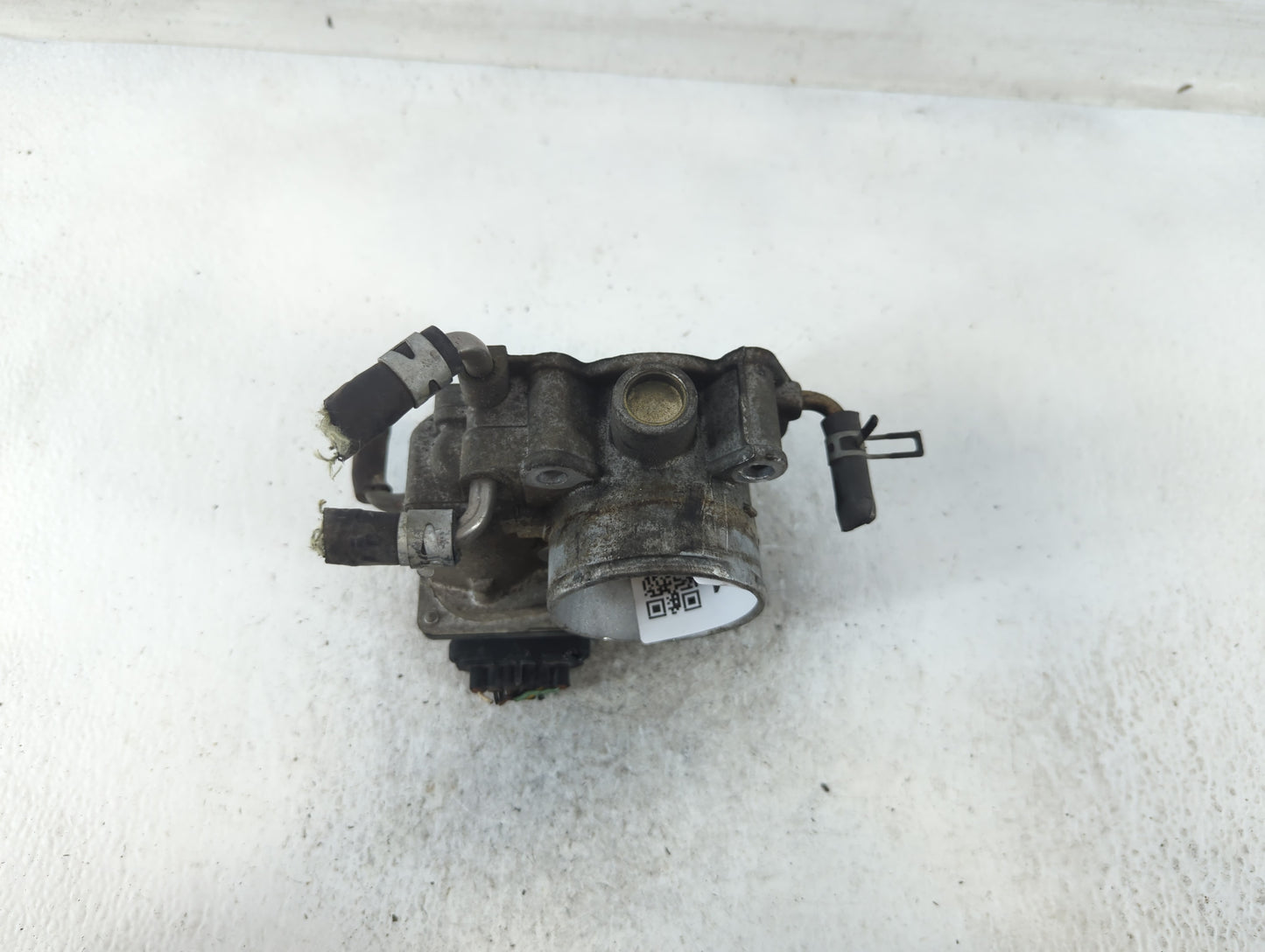 2004-2006 Toyota Camry Throttle Body P/N:22030-0H020 Fits Fits 2004 2005 2006 2007 OEM Used Auto Parts - Oemusedautoparts1.c