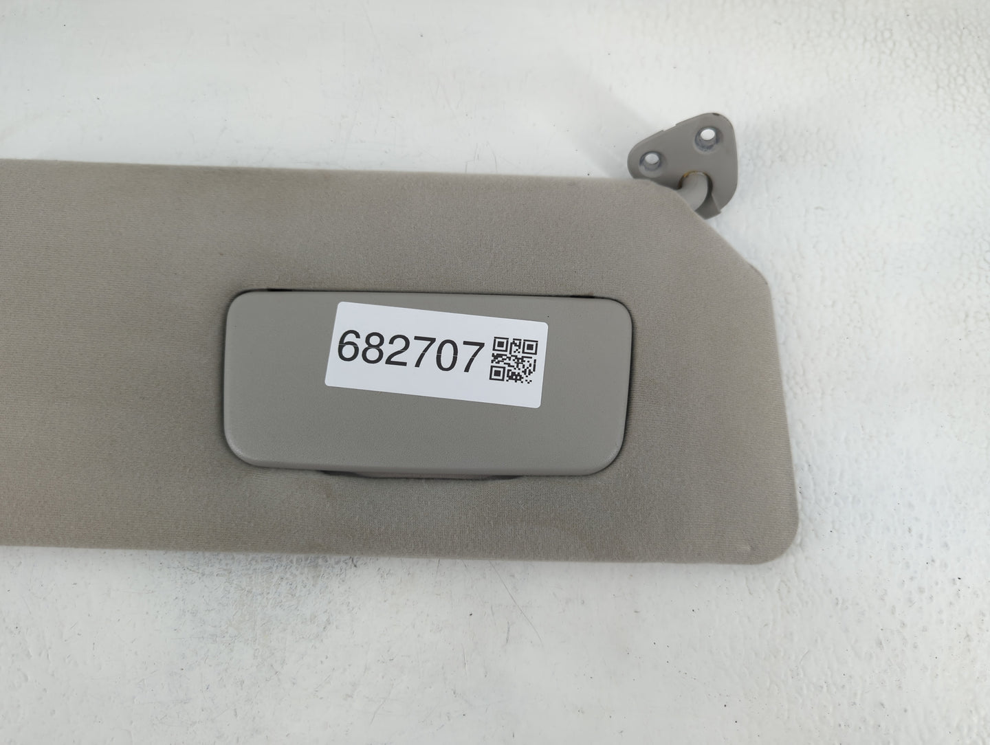 2002-2006 Toyota Camry Sun Visor Shade Replacement Passenger Right Mirror Fits Fits 2002 2003 2004 2005 2006 OEM Used Auto P