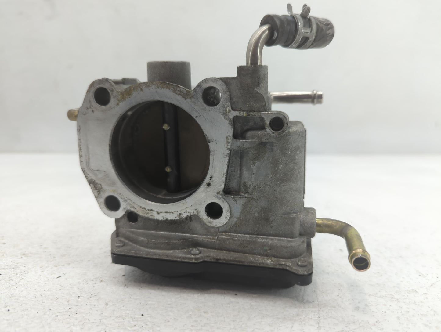 2004-2006 Toyota Camry Throttle Body P/N:22030-0H020 Fits Fits 2004 2005 2006 2007 OEM Used Auto Parts - Oemusedautoparts1.c