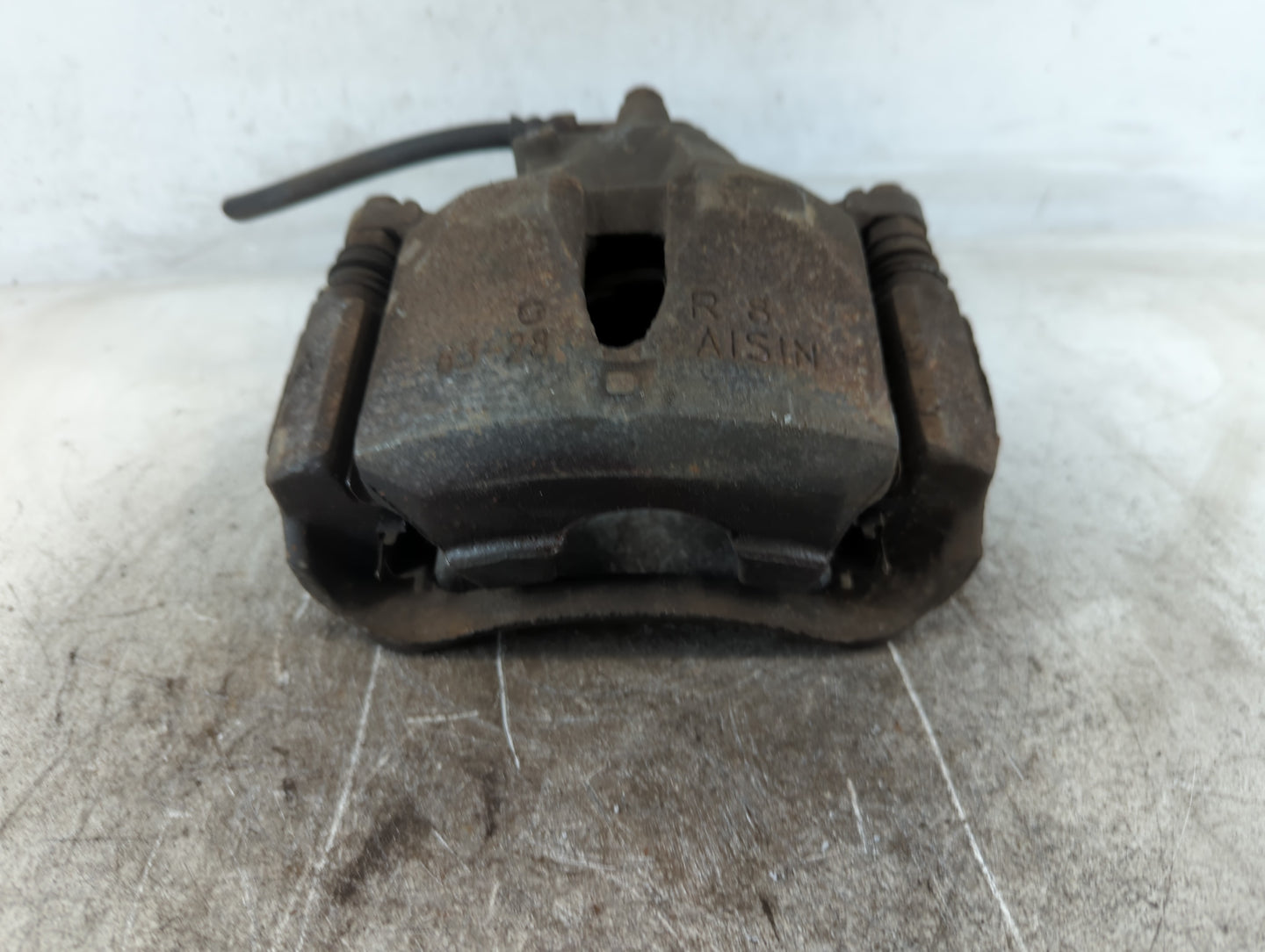 2002-2006 Toyota Camry Front Passenger Right Brake Caliper 699725 - Oemusedautoparts1.com