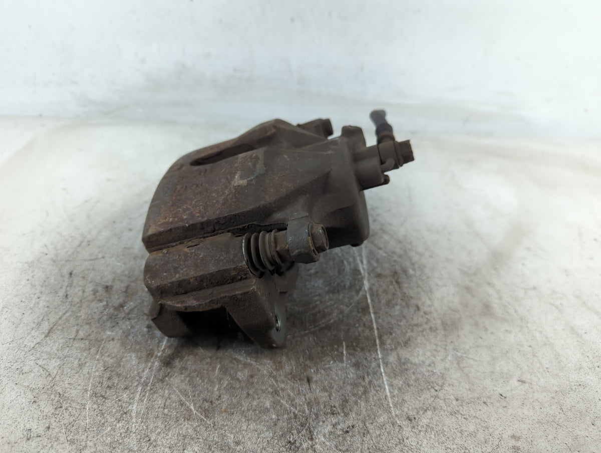 2002-2006 Toyota Camry Front Passenger Right Brake Caliper 699725 - Oemusedautoparts1.com