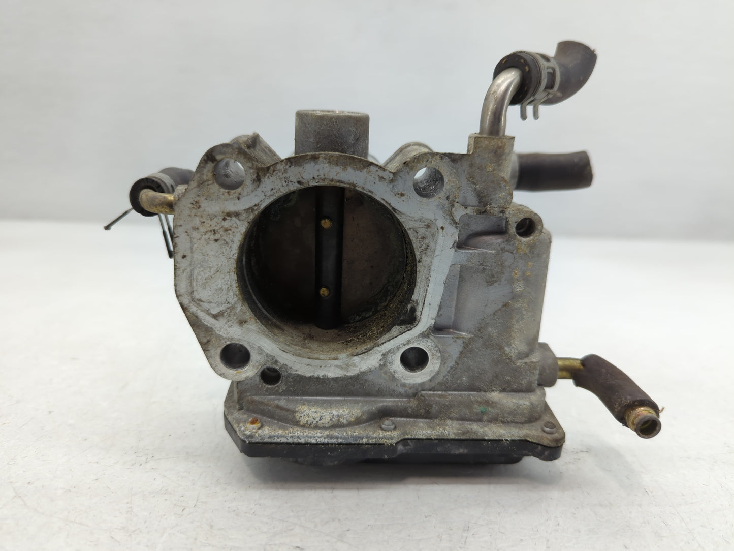 2004-2006 Toyota Camry Throttle Body P/N:22030-0H020 Fits Fits 2004 2005 2006 2007 OEM Used Auto Parts - Oemusedautoparts1.c
