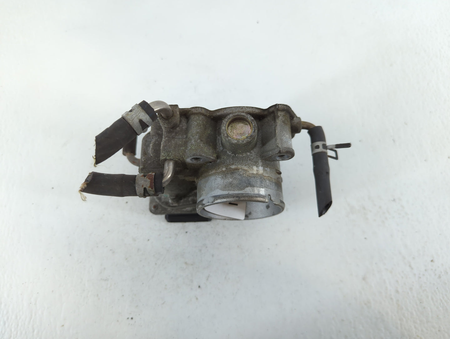 2004-2006 Toyota Camry Throttle Body P/N:22030-0H020 Fits Fits 2004 2005 2006 2007 OEM Used Auto Parts - Oemusedautoparts1.c