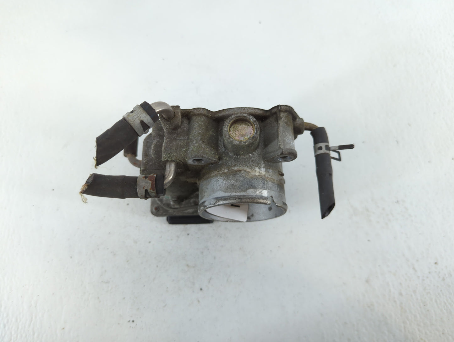 2004-2006 Toyota Camry Throttle Body P/N:22030-0H020 Fits Fits 2004 2005 2006 2007 OEM Used Auto Parts - Oemusedautoparts1.c