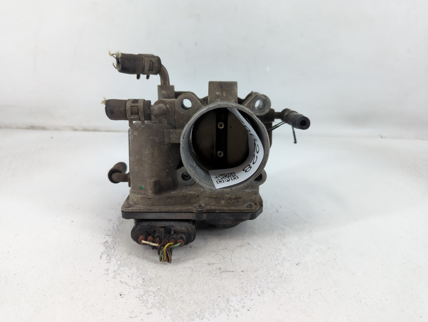 2004-2006 Toyota Camry Throttle Body P/N:22030-0H020 Fits Fits 2004 2005 2006 2007 OEM Used Auto Parts - Oemusedautoparts1.c