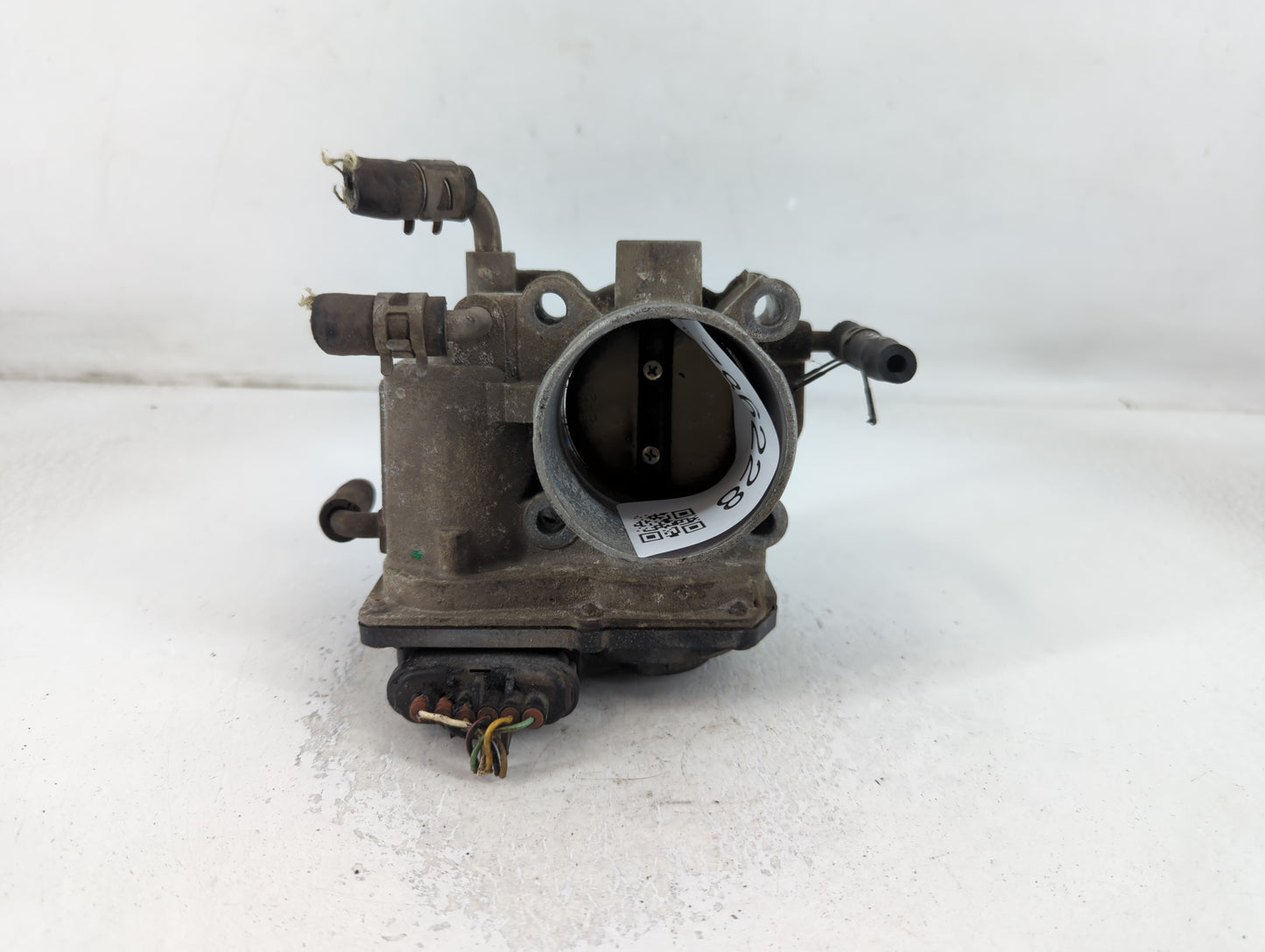 2004-2006 Toyota Camry Throttle Body P/N:22030-0H020 Fits Fits 2004 2005 2006 2007 OEM Used Auto Parts - Oemusedautoparts1.c