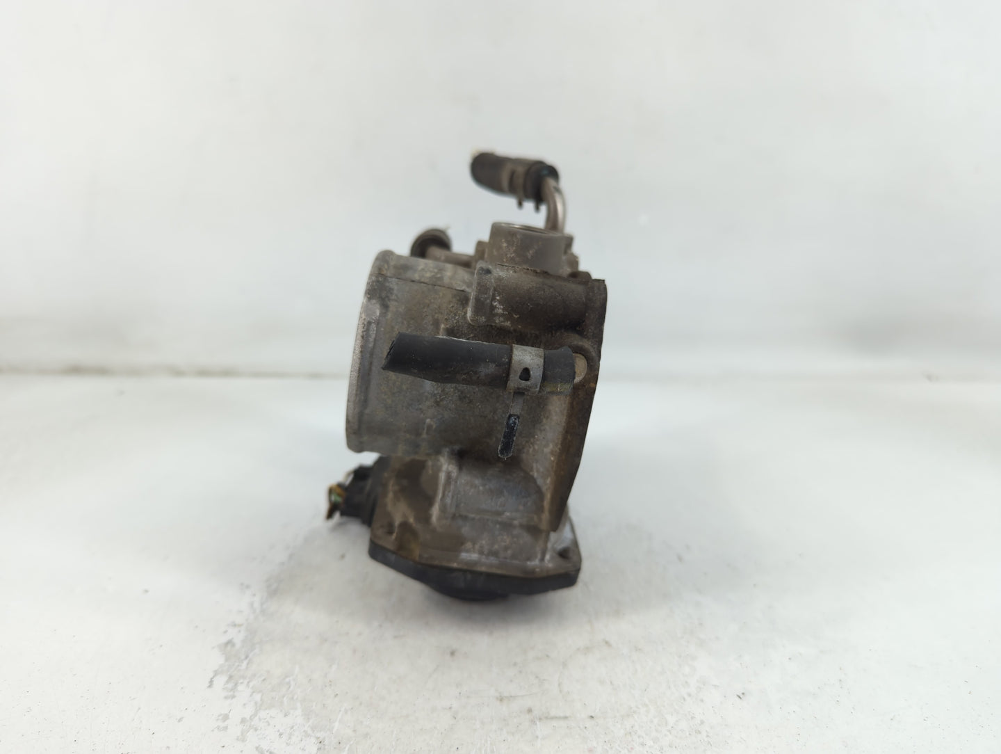 2004-2006 Toyota Camry Throttle Body P/N:22030-0H020 Fits Fits 2004 2005 2006 2007 OEM Used Auto Parts - Oemusedautoparts1.c