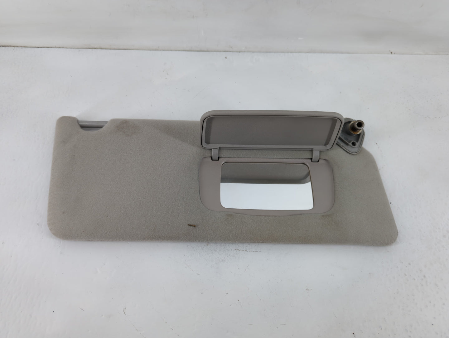 2002-2006 Toyota Camry Sun Visor Shade Replacement Passenger Right Mirror Fits Fits 2002 2003 2004 2005 2006 OEM Used Auto P