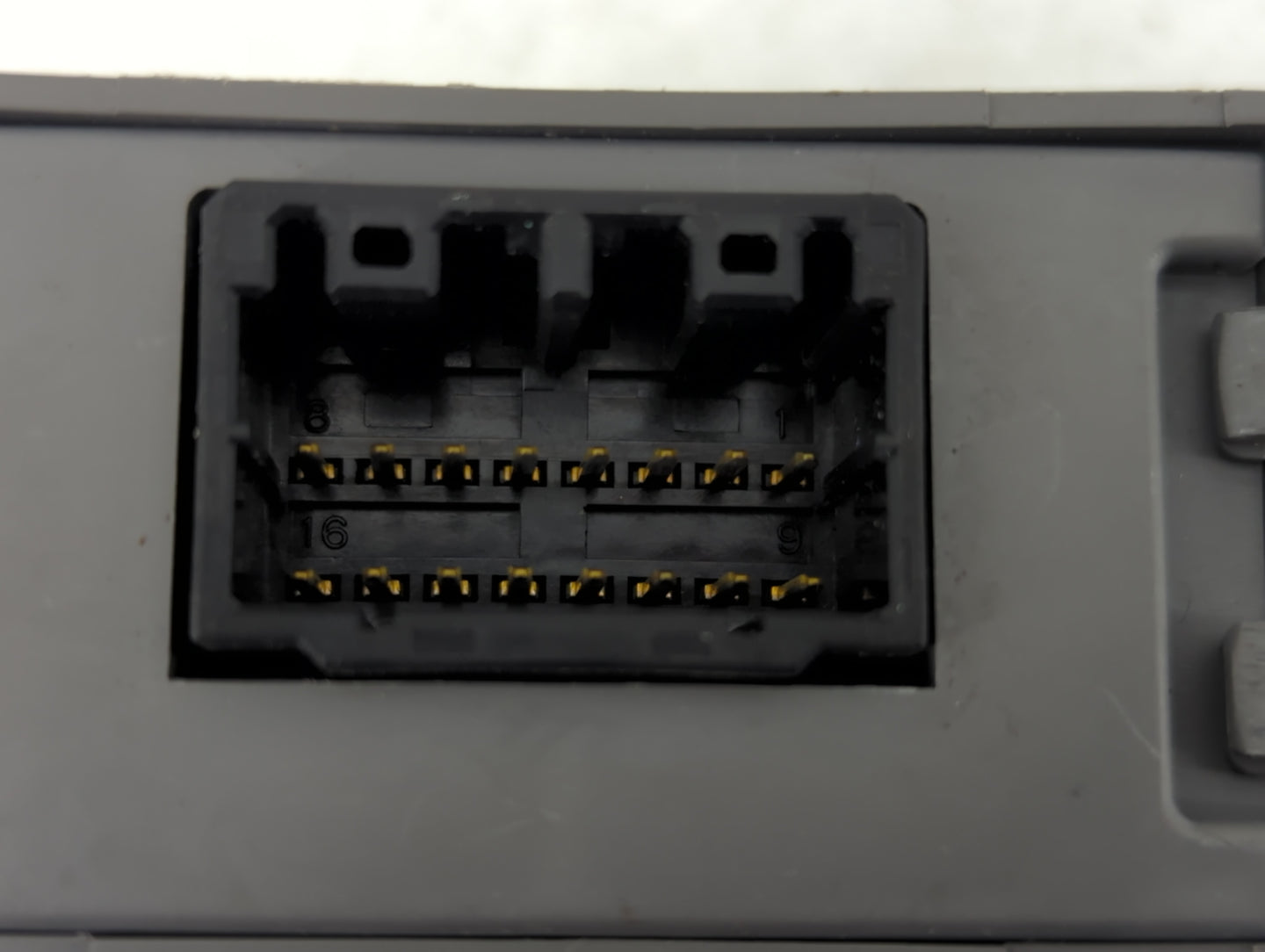 2003-2005 Toyota Celica PCM Engine Control Computer ECU ECM PCU OEM P/N:88240-20461 Fits Fits 2003 2004 2005 OEM Used Auto P