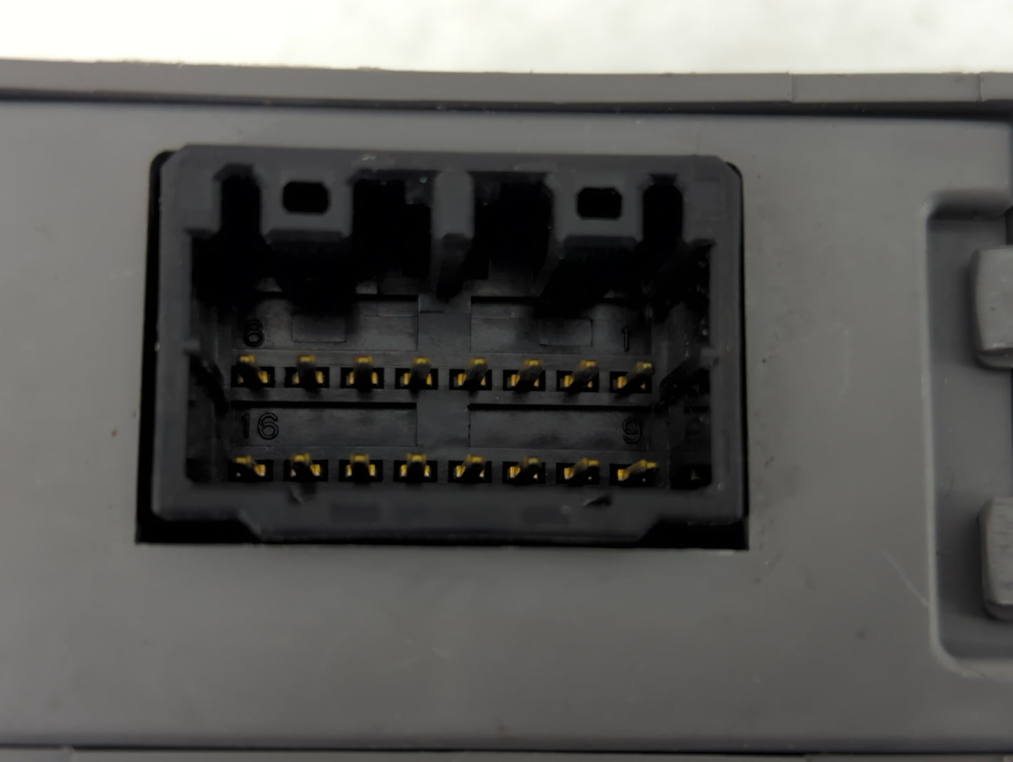 2003-2005 Toyota Celica PCM Engine Control Computer ECU ECM PCU OEM P/N:88240-20461 Fits Fits 2003 2004 2005 OEM Used Auto P