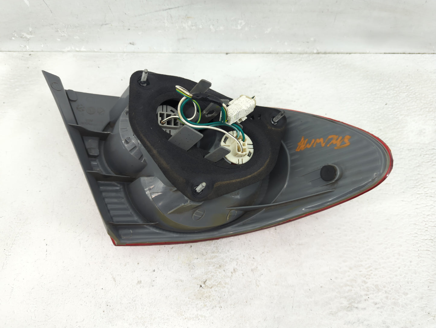 2004-2008 Toyota Corolla Tail Light Assembly Passenger Right OEM P/N:11-5703B Fits Fits 2004 2005 2006 2007 2008 OEM Used Au