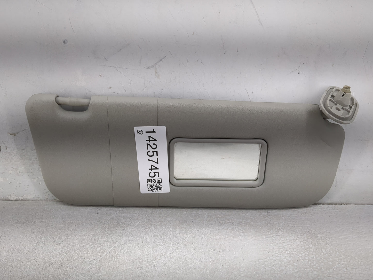 2005-2008 Toyota Corolla Sun Visor Shade Replacement Passenger Right Mirror Fits Fits 2005 2006 2007 2008 OEM Used Auto Part