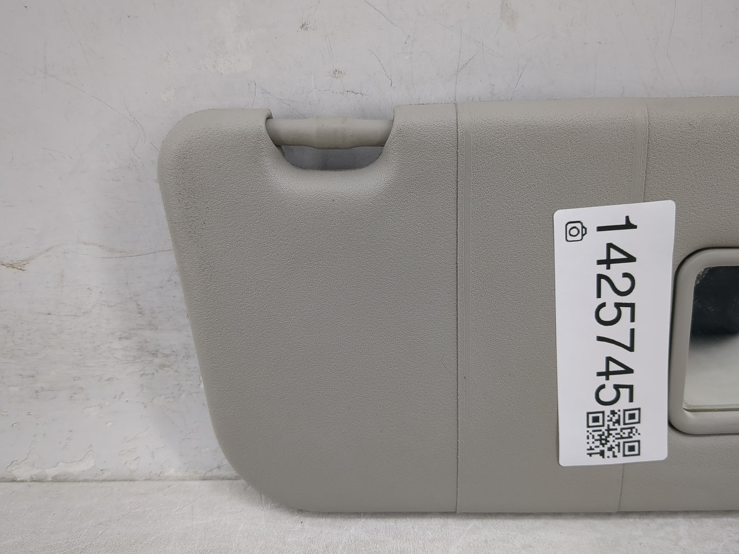 2005-2008 Toyota Corolla Sun Visor Shade Replacement Passenger Right Mirror Fits Fits 2005 2006 2007 2008 OEM Used Auto Part
