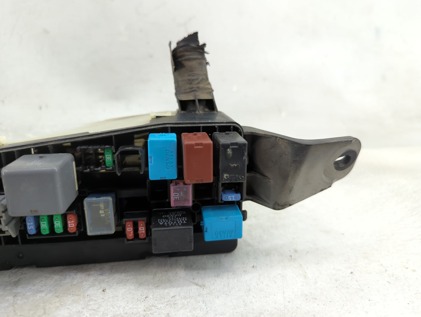 2005-2008 Toyota Corolla Fusebox Fuse Box Panel Relay Module Fits Fits 2005 2006 2007 2008 OEM Used Auto Parts - Oemusedauto