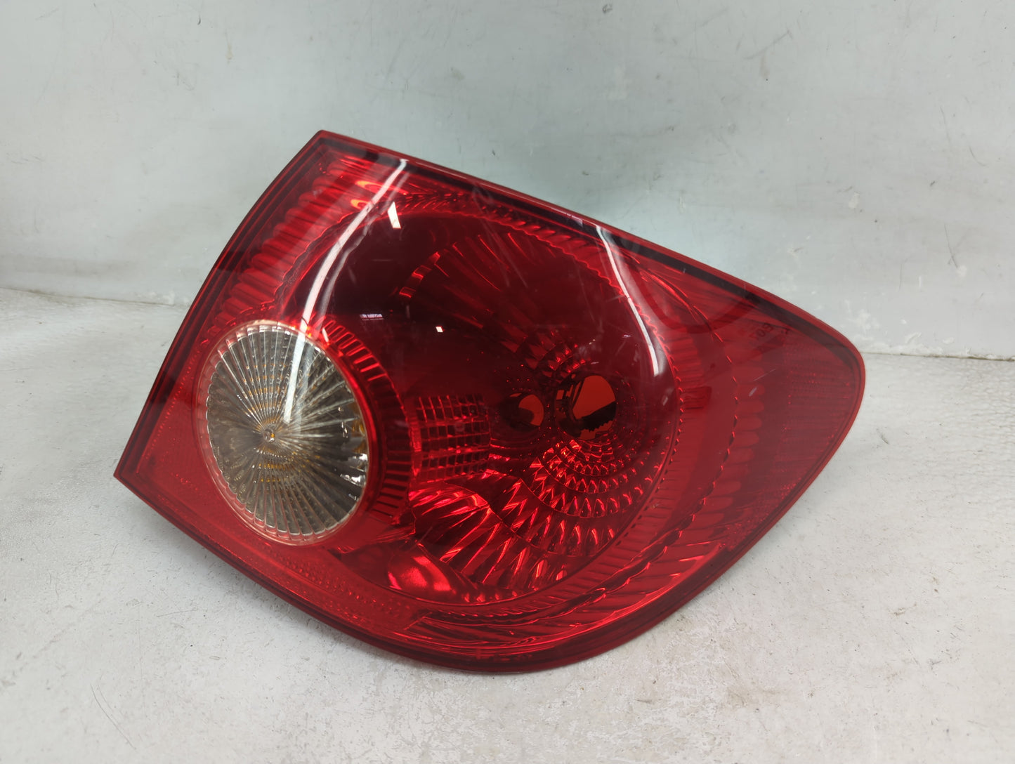 2004-2008 Toyota Corolla Tail Light Assembly Passenger Right OEM Fits Fits 2004 2005 2006 2007 2008 OEM Used Auto Parts - Oe