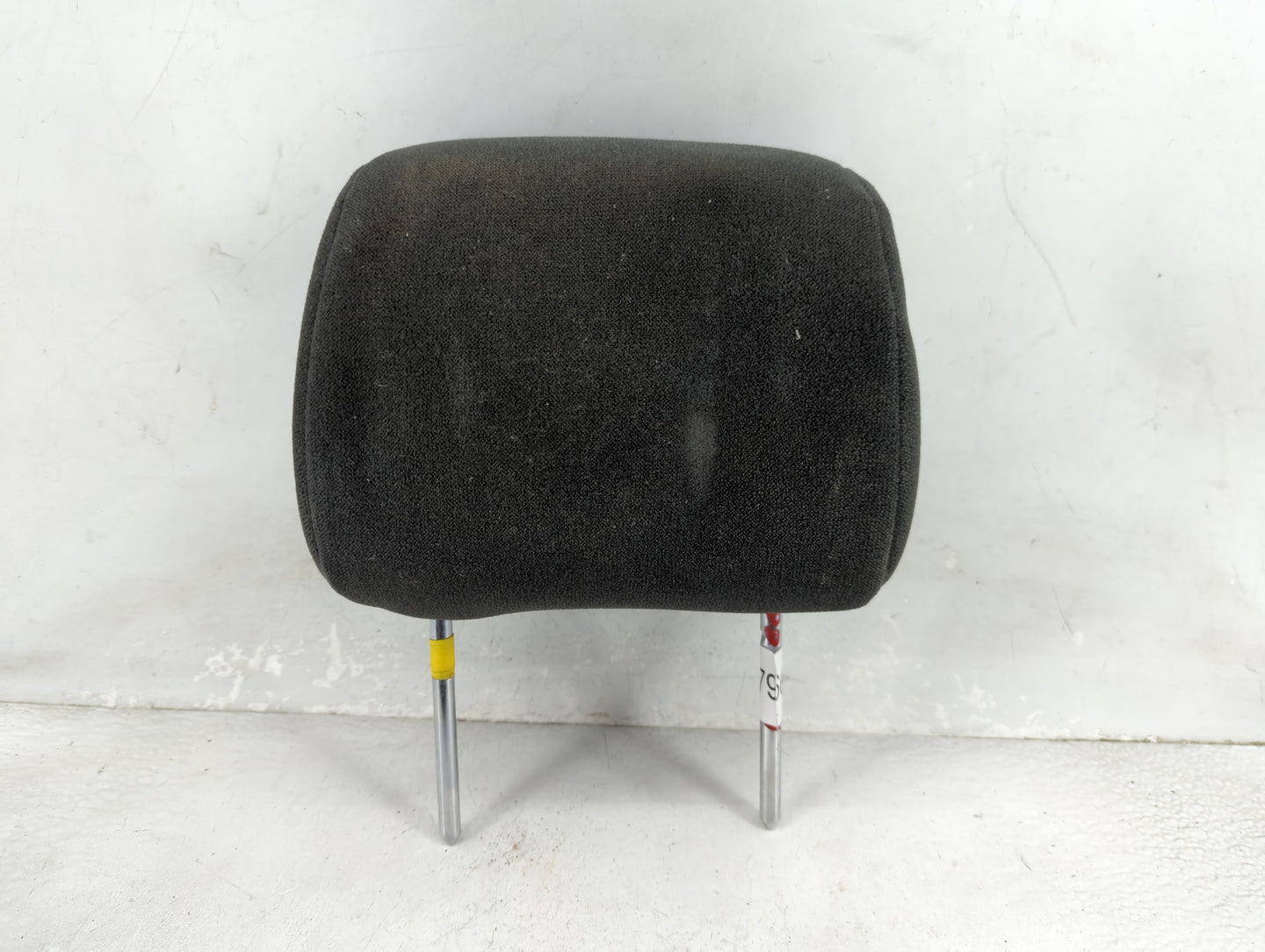 2005-2008 Toyota Corolla Headrest Head Rest Front Driver Seat Black - Oemusedautoparts1.com