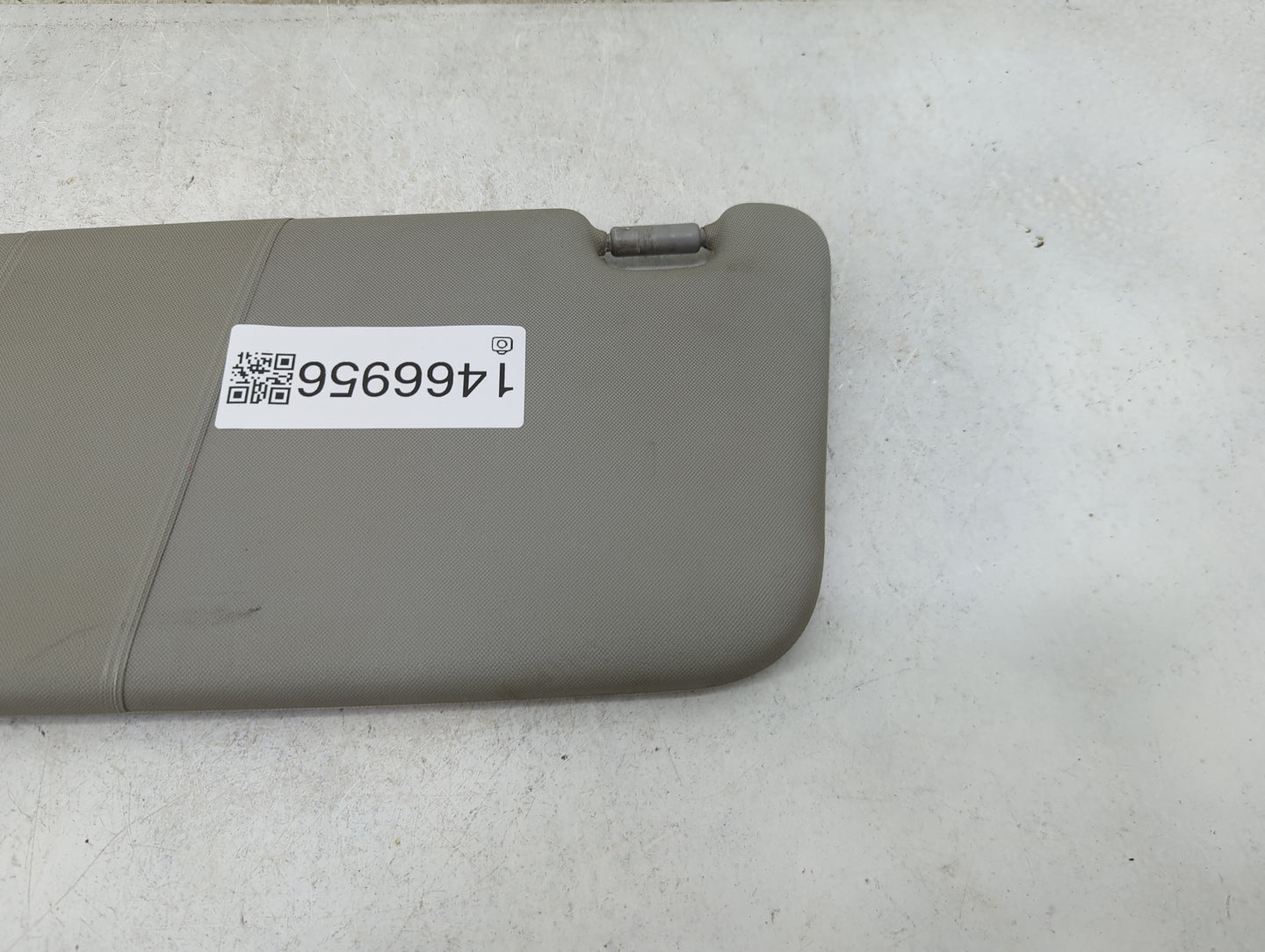 2005 Toyota Corolla Sun Visor Shade Replacement Passenger Right Mirror Fits OEM Used Auto Parts - Oemusedautoparts1.com