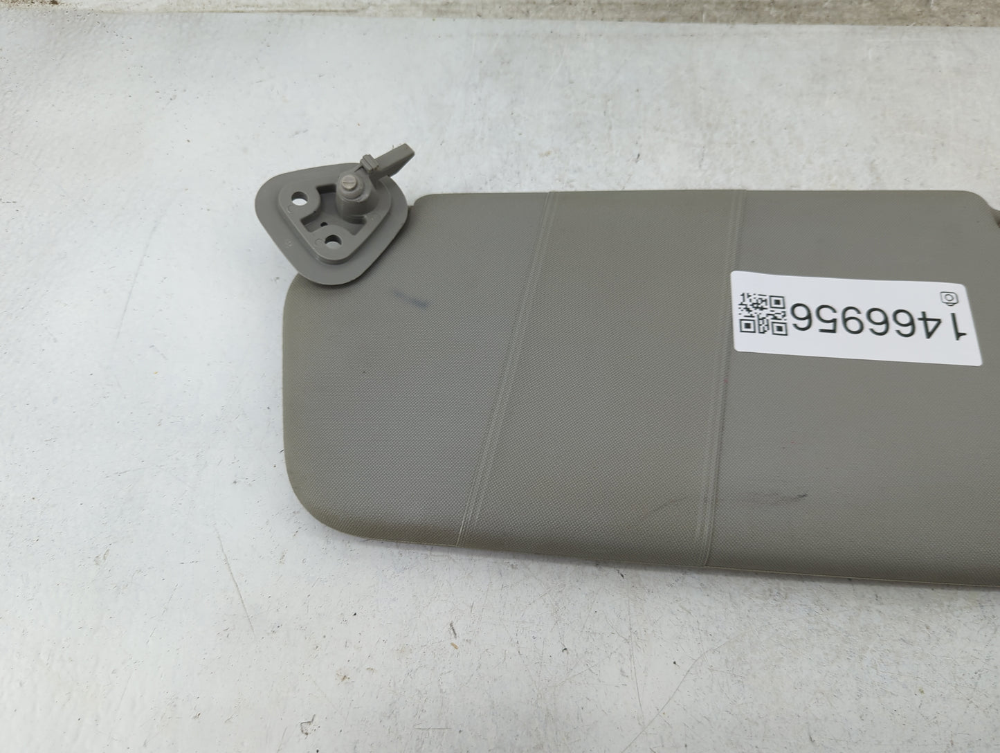 2005 Toyota Corolla Sun Visor Shade Replacement Passenger Right Mirror Fits OEM Used Auto Parts - Oemusedautoparts1.com