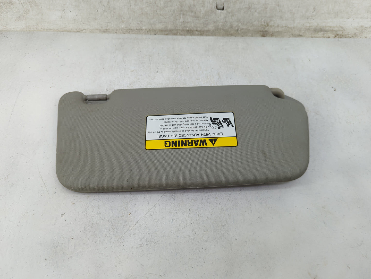 2005 Toyota Corolla Sun Visor Shade Replacement Passenger Right Mirror Fits OEM Used Auto Parts - Oemusedautoparts1.com