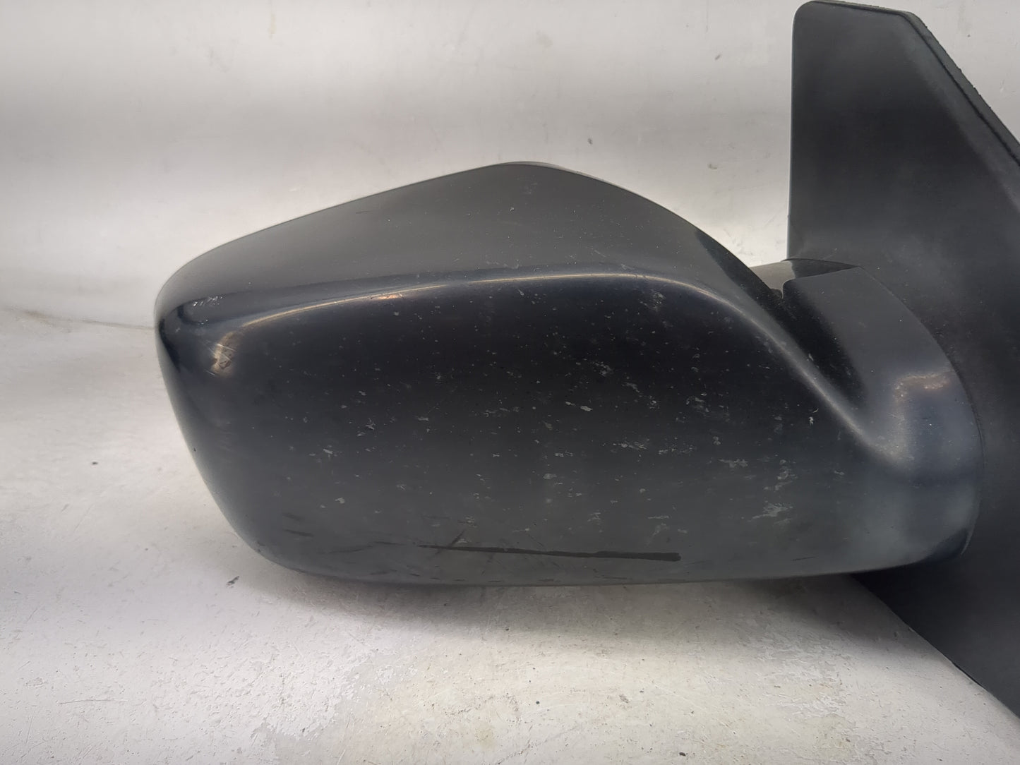 2003-2008 Toyota Corolla Passenger Side View Mirror - Right Door Mirror OEM Used - Oemusedautoparts1.com