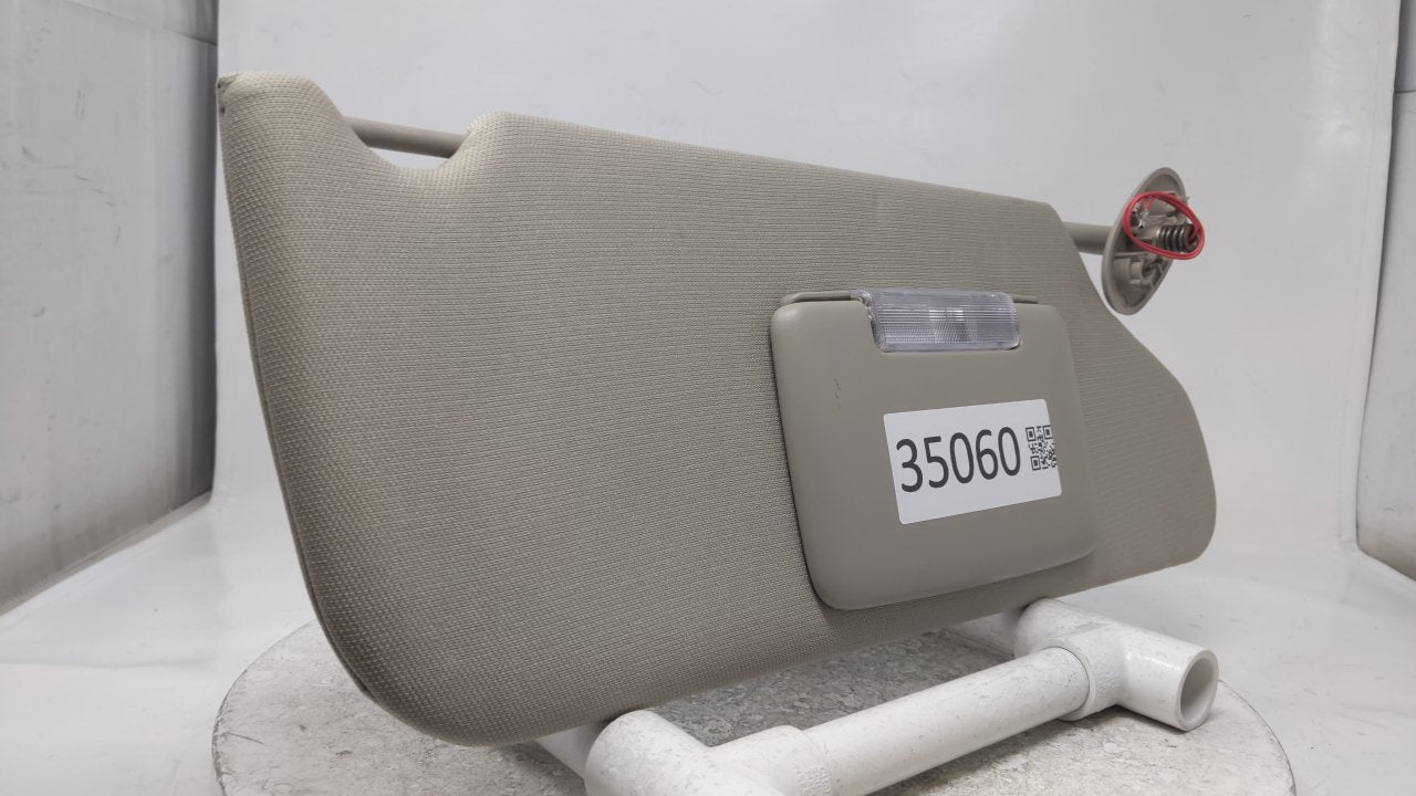 2005 Toyota Corolla Sun Visor Shade Replacement Passenger Right Mirror Fits OEM Used Auto Parts - Oemusedautoparts1.com