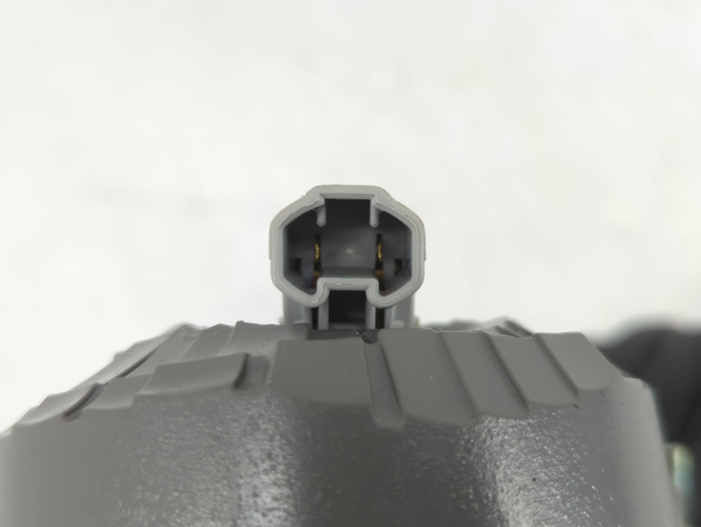 2003-2008 Toyota Corolla Tail Light Assembly Passenger Right OEM P/N:921 12V18W Fits Fits 2003 2004 2005 2006 2007 2008 OEM 