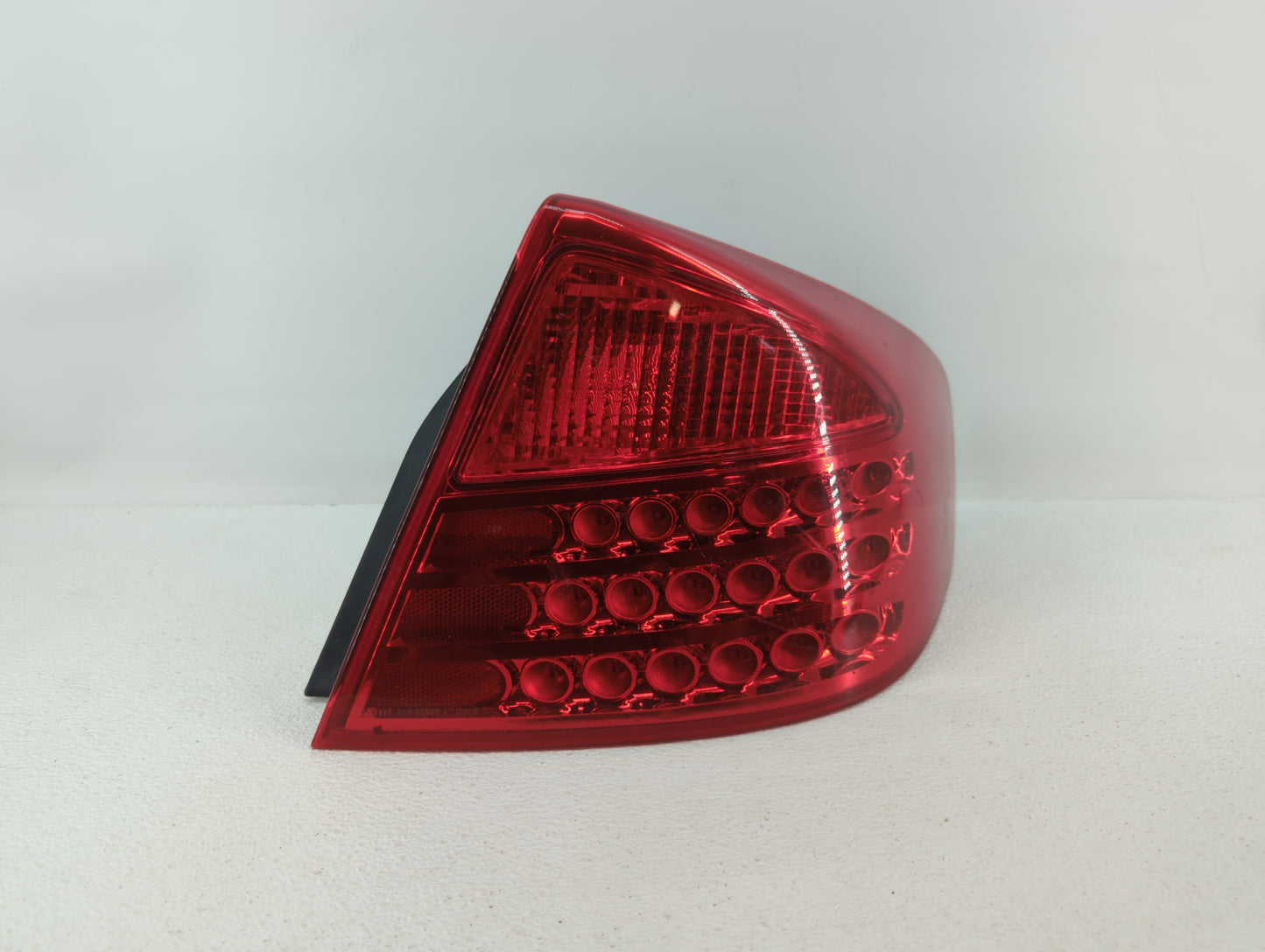 2003-2008 Toyota Corolla Tail Light Assembly Driver Left OEM P/N:220-63622 Fits Fits 2003 2004 2005 2006 2007 2008 OEM Used 