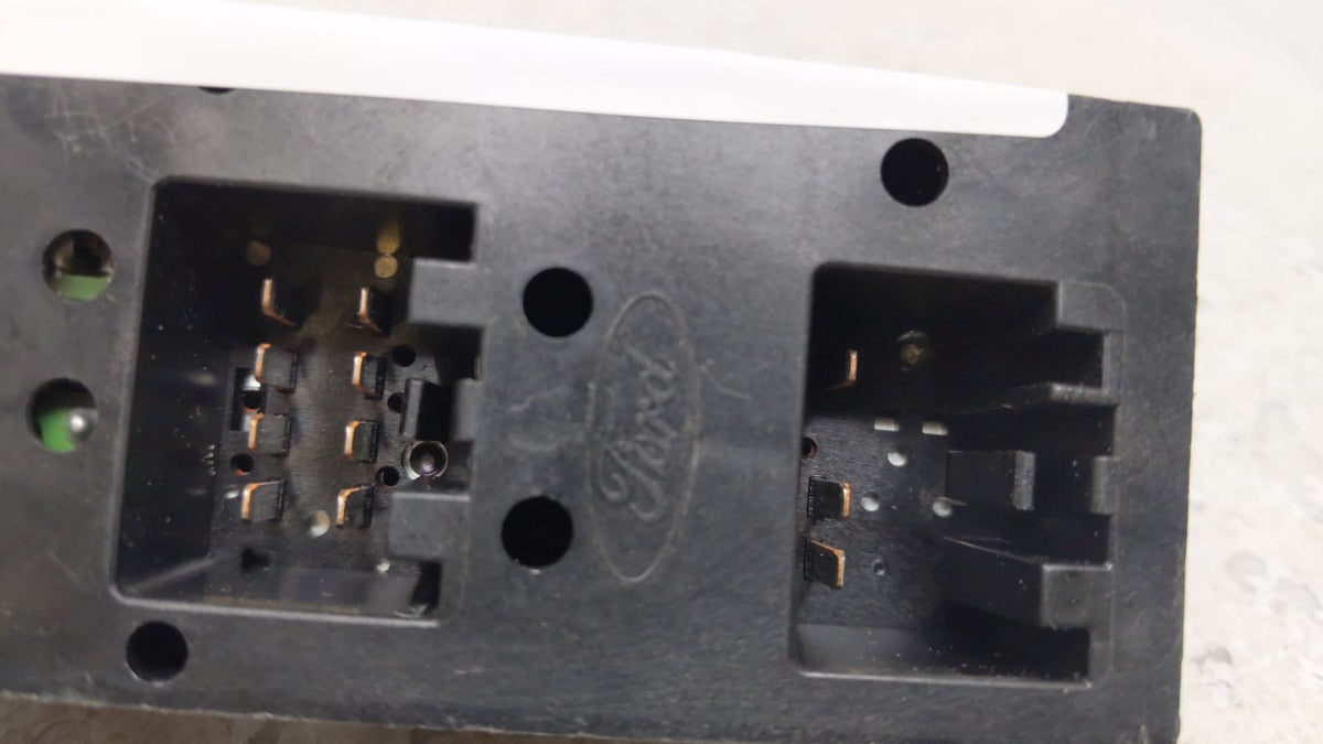2005 Toyota Crown Master Power Window Switch Replacement Driver Side Left P/N:5L1T-14540-ABW Fits Fits 2003 2004 2006 2007 2
