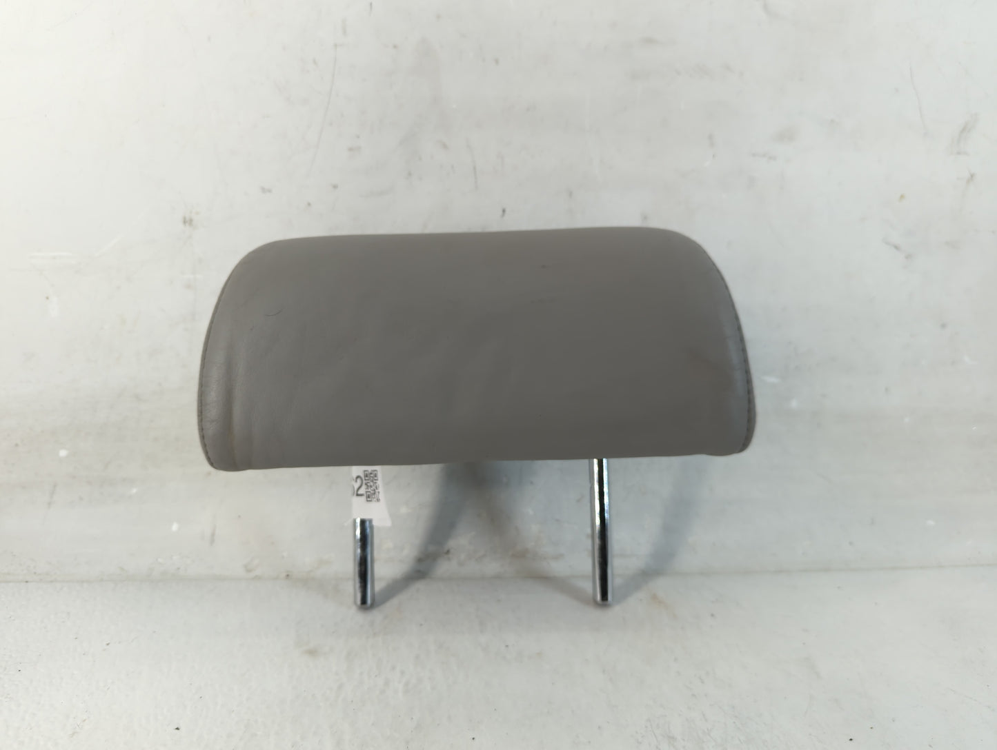 2004-2007 Toyota Highlander Headrest Head Rest Rear Seat Fits Fits 2004 2005 2006 2007 OEM Used Auto Parts - Oemusedautopart