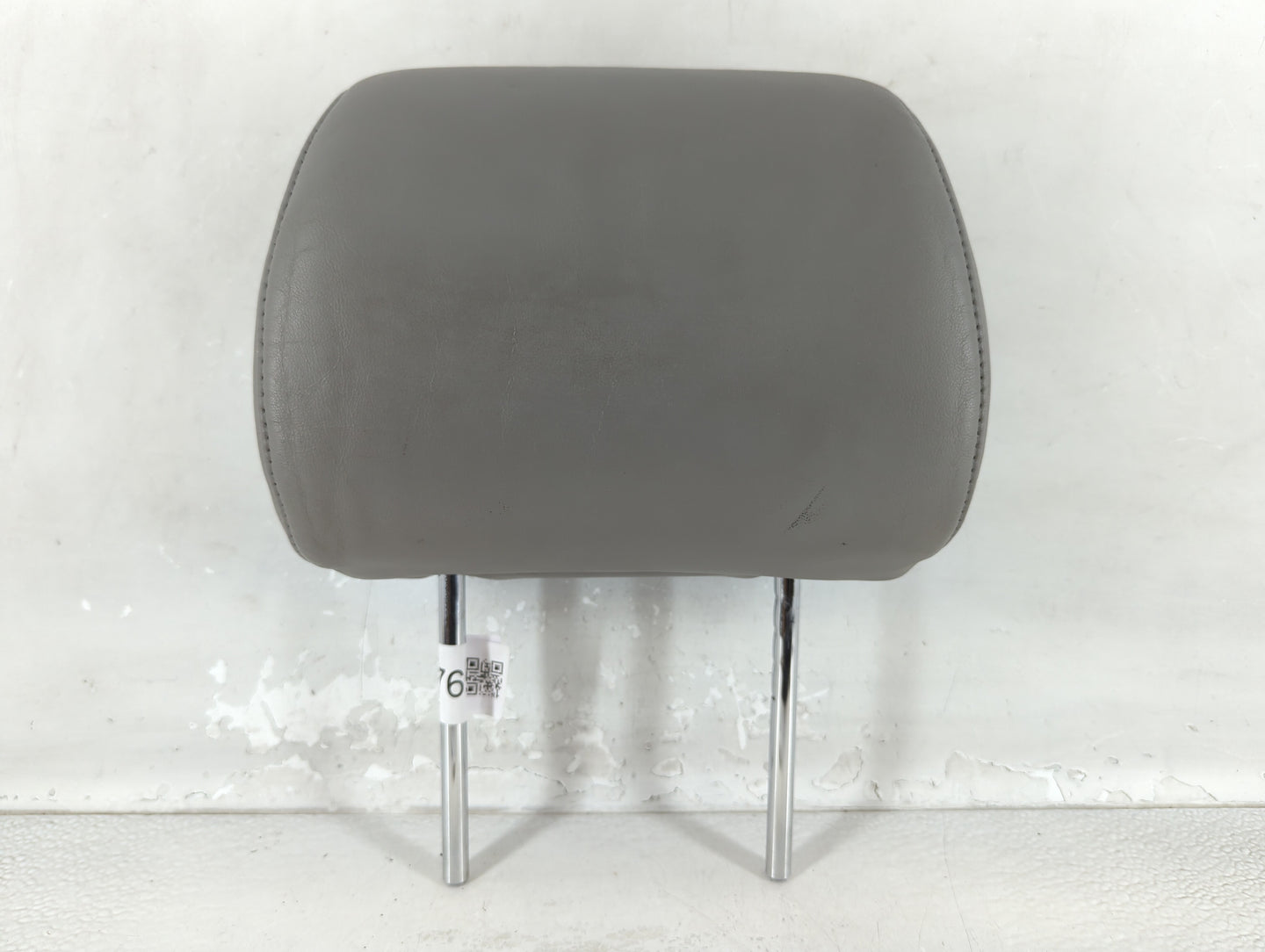 2004-2007 Toyota Highlander Headrest Head Rest Front Driver Passenger Seat Fits Fits 2004 2005 2006 2007 OEM Used Auto Parts