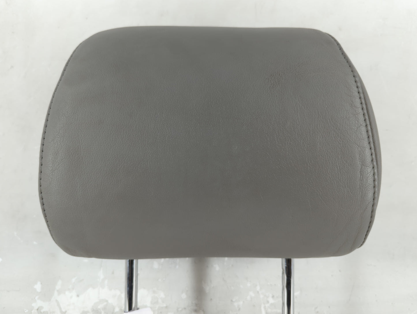 2004-2007 Toyota Highlander Headrest Head Rest Front Driver Passenger Seat Fits Fits 2004 2005 2006 2007 OEM Used Auto Parts