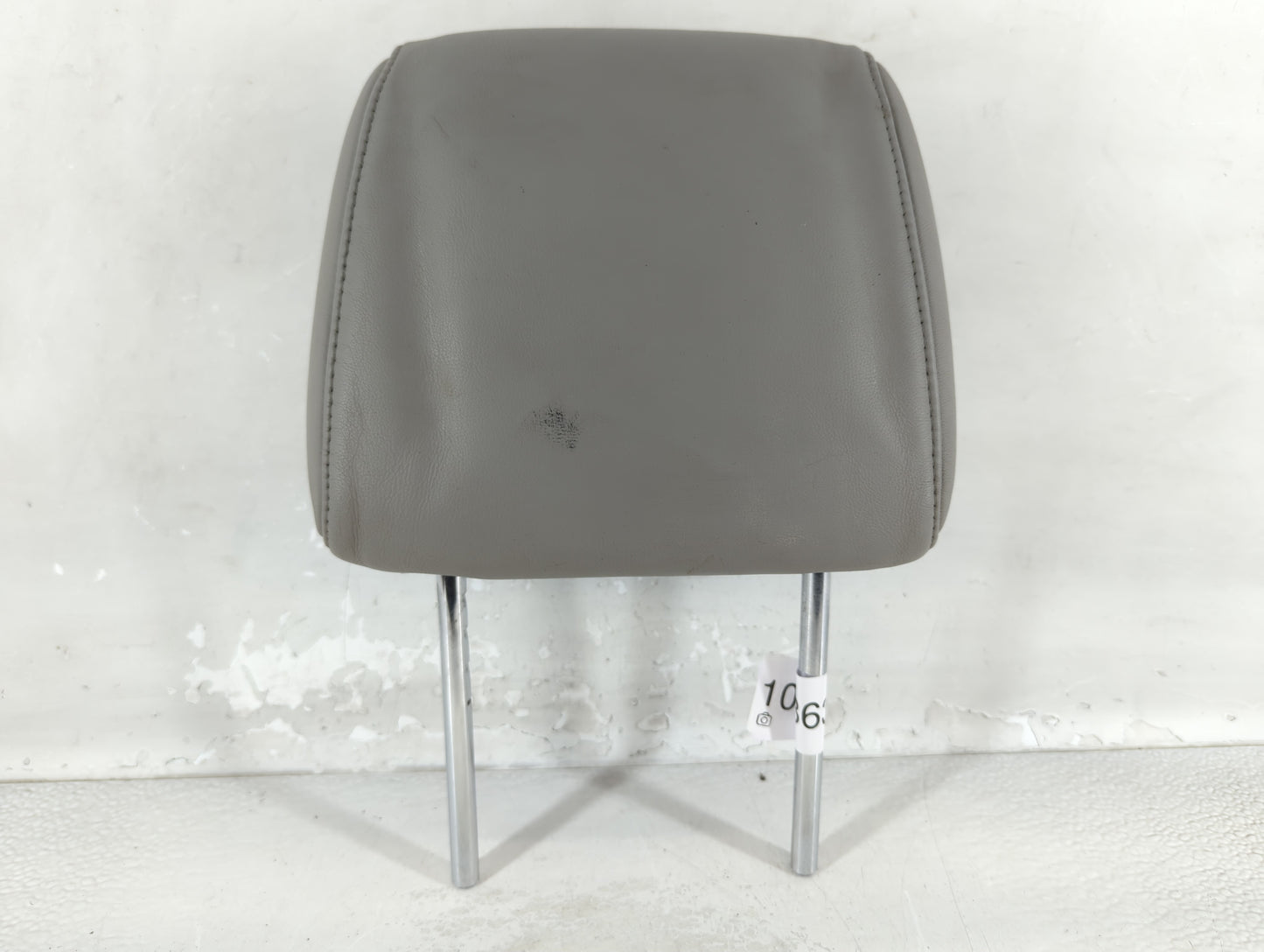 2004-2007 Toyota Highlander Headrest Head Rest Front Driver Passenger Seat Fits Fits 2004 2005 2006 2007 OEM Used Auto Parts