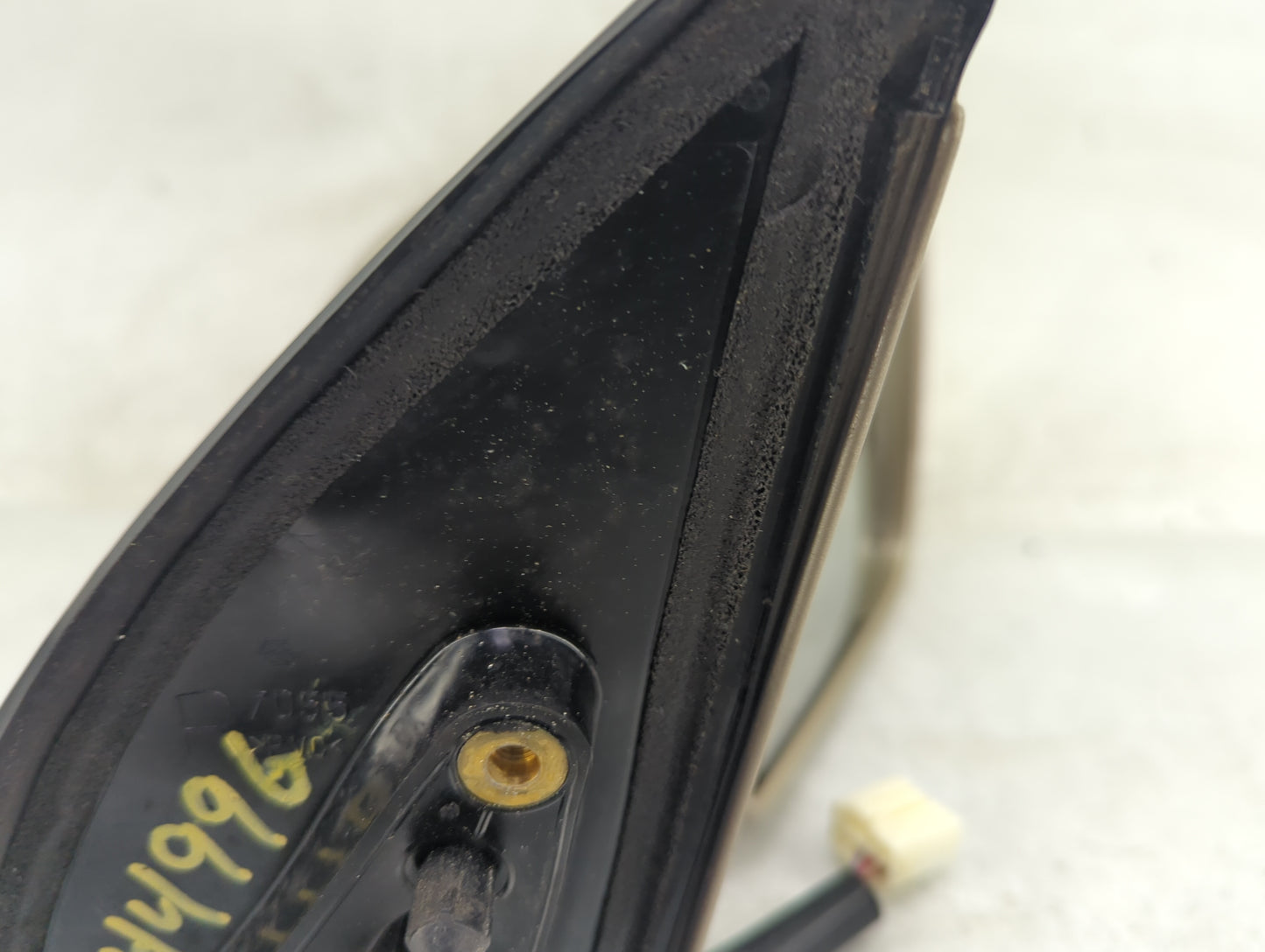 2001-2007 Toyota Highlander Passenger Side View Mirror - Right Door Mirror OEM Used - Oemusedautoparts1.com